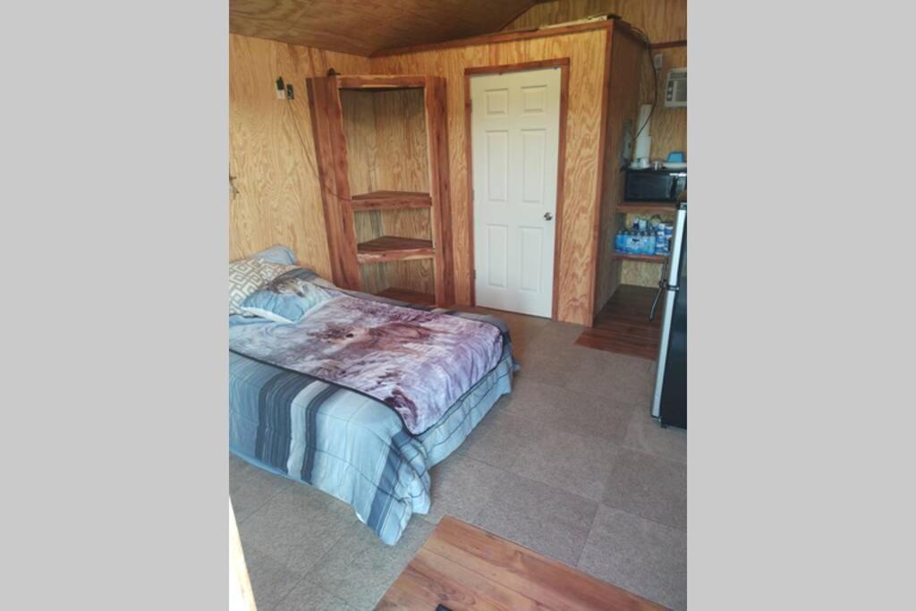 Tiny Cabin At The Donkeyranch Medicine Park Екстер'єр фото